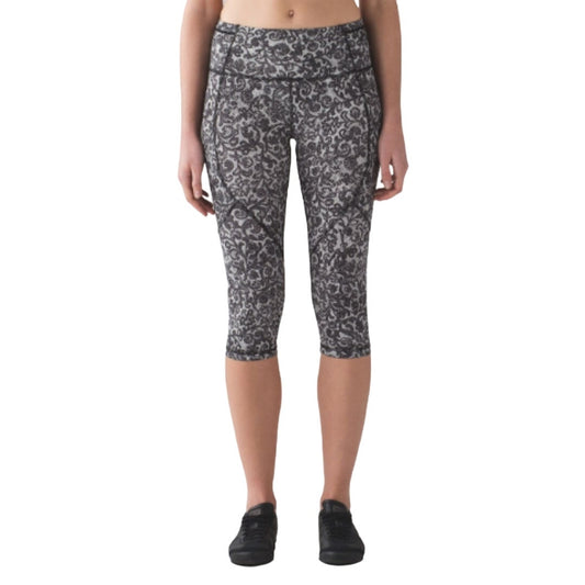 Lululemon Women's 8 Black White Mini Cinder Lace Outrun Workout Gym Crop Pants