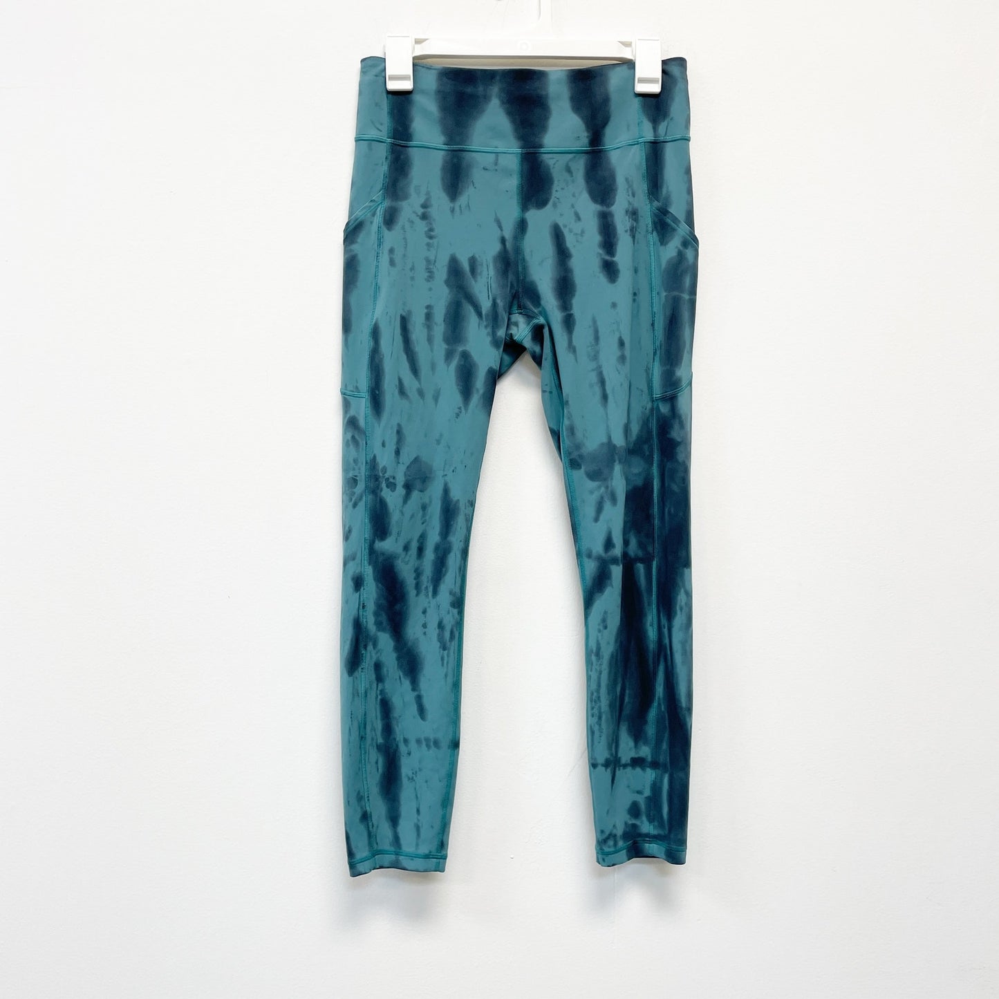 Lululemon Women's 8 Gray Teal Forest Shibori Invigorate High Rise Crop Yoga Pant